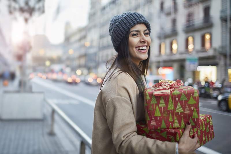 Tik op deze zes producten om de natuurlijke vakantie -make -uplook te nagelen (en het duurt slechts vijf minuten)