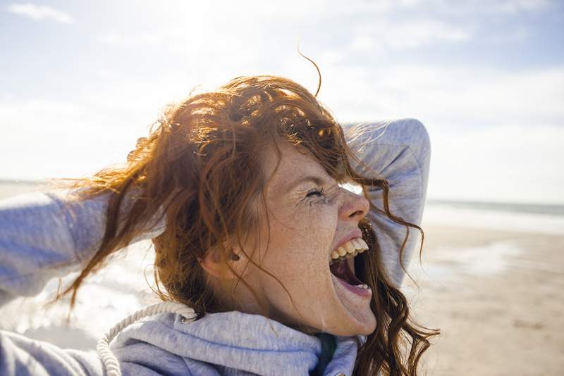 Pare de gritar dentro do seu coração e use a terapia de gritos para deixar sair