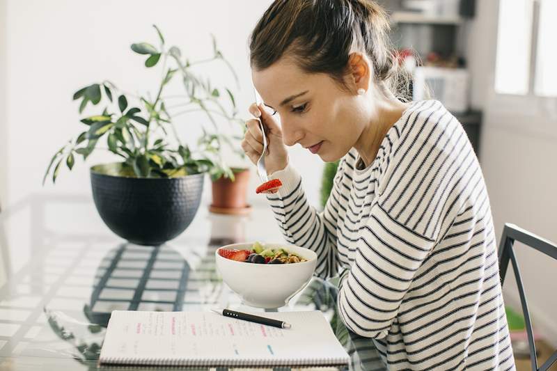 Sto prendendo in considerazione un perno di carriera, importa se è perché sono annoiato dalla vita pandemica?