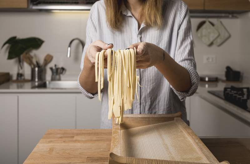 5 receitas saudáveis ​​de massas caseiras que têm um sabor tão bom, você vai querer abandonar as coisas em caixa