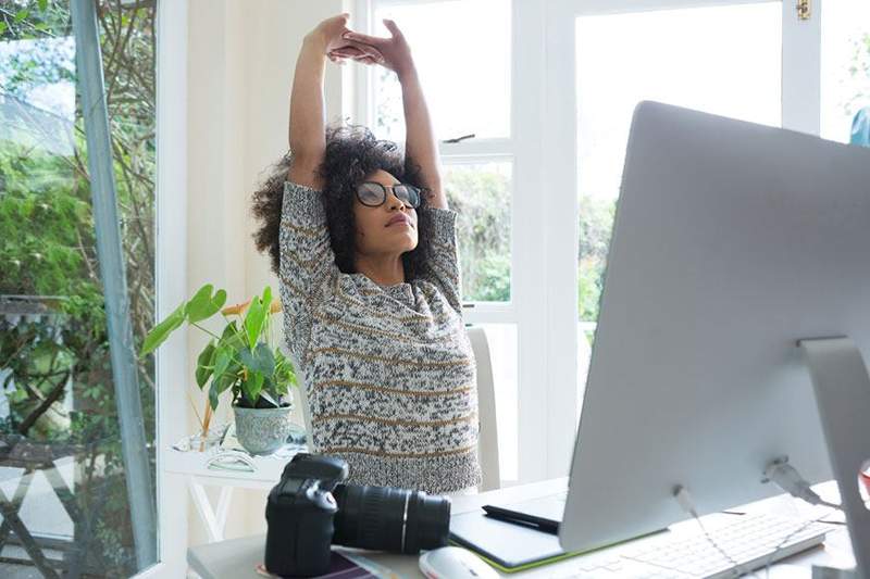 4 étirements fléchisseurs de hanche faciles qui font que tout votre corps soupire de soulagement