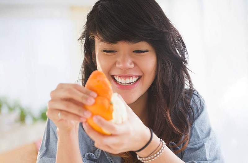 Tyto obří japonské pomeranče jsou bez semen citrusů, které se k vám chovají a váš imunitní systém potřebuje právě teď