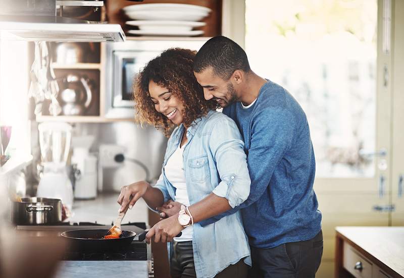 Yale's Happiness Expert zegt dat 'Fresh-Start Energy' u kan helpen nieuwe betekenisvolle tradities te creëren