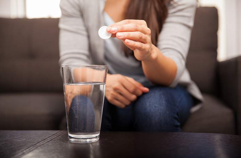 Egy g.én. Az orvos lebontja, hogy a szeretett antacid tabletták hogyan befolyásolják a bélét