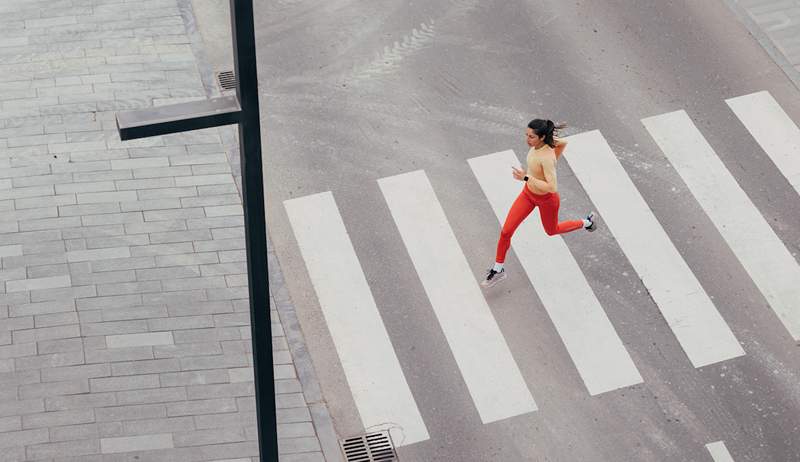 Lo que se siente ser correr en zapatos de 'mejora de forma' que están más amortiguadas en los dedos que el talón