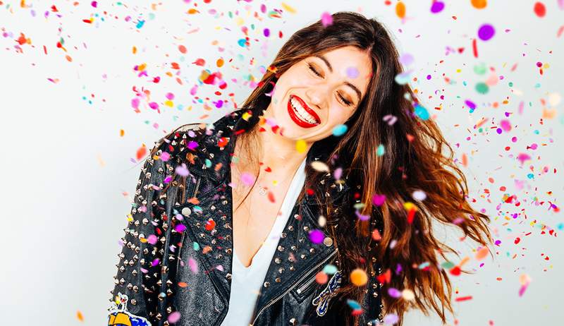 5 cosas que aumentan la felicidad para comenzar tu año correctamente, según psicólogos positivos