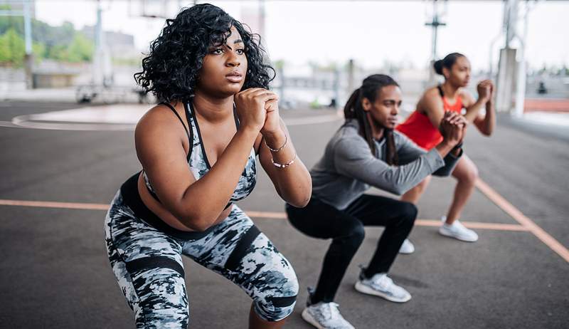 3 persoonlijke trainers vertellen ons hun favoriete glute -oefeningen die echt werken