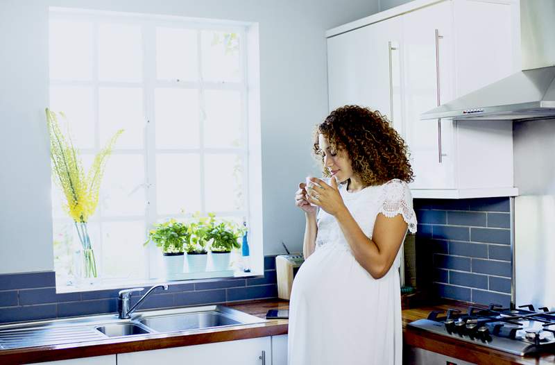 Ce que OB / Gyns veulent que vous sachiez sur la caféine et la grossesse