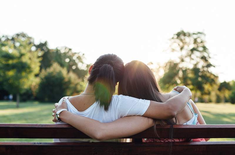 Come * effettivamente * supportare un amico con il cancro, secondo i sopravvissuti