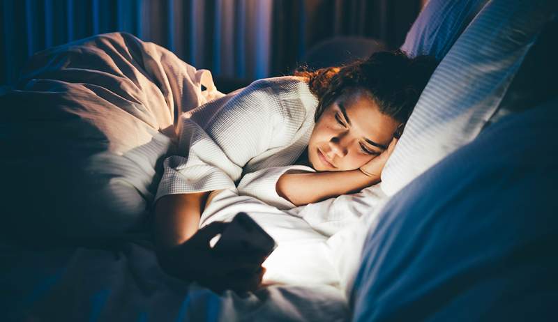 No dejes que Jet Lag arruine tu viaje. Un entrenamiento fácil puede ayudar a que su cuerpo sea a la hora local