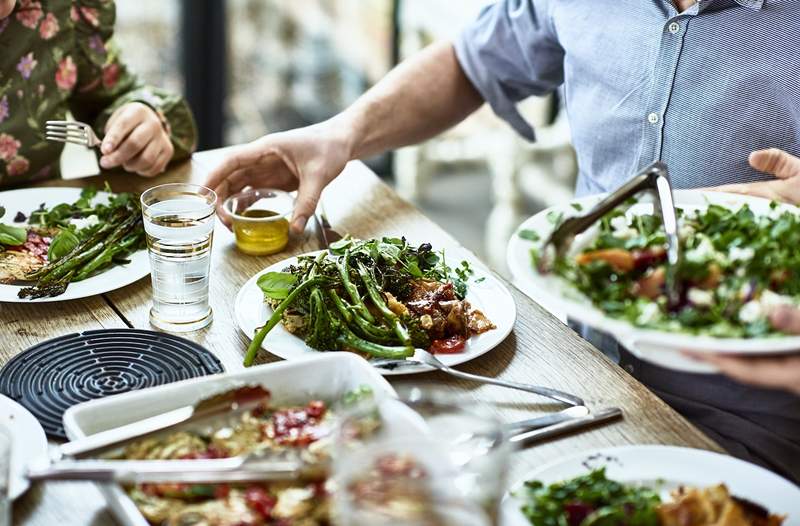 Kuidas vältida toiduvõitlust, kui teie ja teie s.O. On täiesti erinevad söömisharjumused