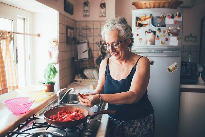 Igapäevased, iganädalased ja igakuised dieedimuudatused, mida saate oma pikaealisuse suurendamiseks teha