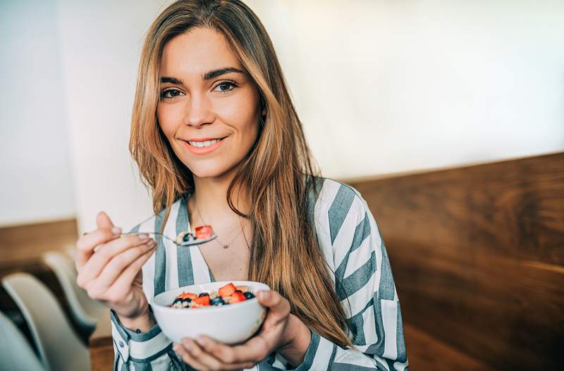 Os 5 melhores lanches saudáveis ​​para o coração que os especialistas em nutrição amam