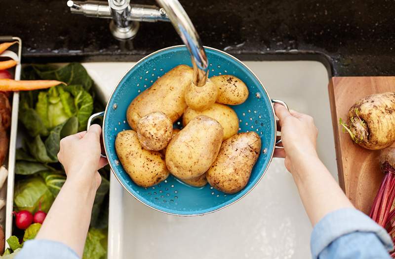 Cómo limpiar su comida y su comestibles saludables