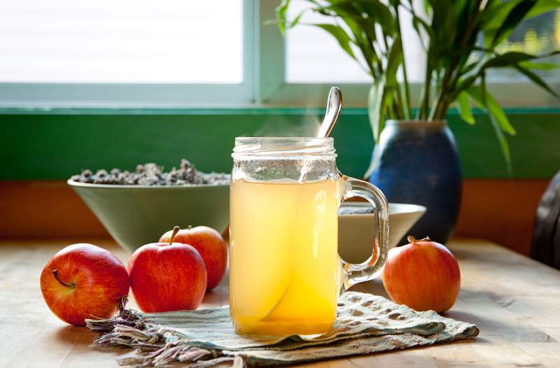 Vyrovnejte si kredit na wellness tím, že se naučíte, jak vyrobit octu Apple Cider