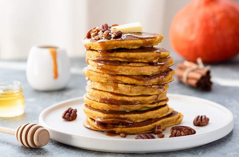 Il trucco della cucina che assicura che avrai sempre i materiali per i pancake al latticello