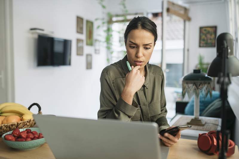 Non riesco a smettere di soffermarsi sul proverbiale latte versato? 3 psicologi offrono il loro miglior consiglio per andare avanti