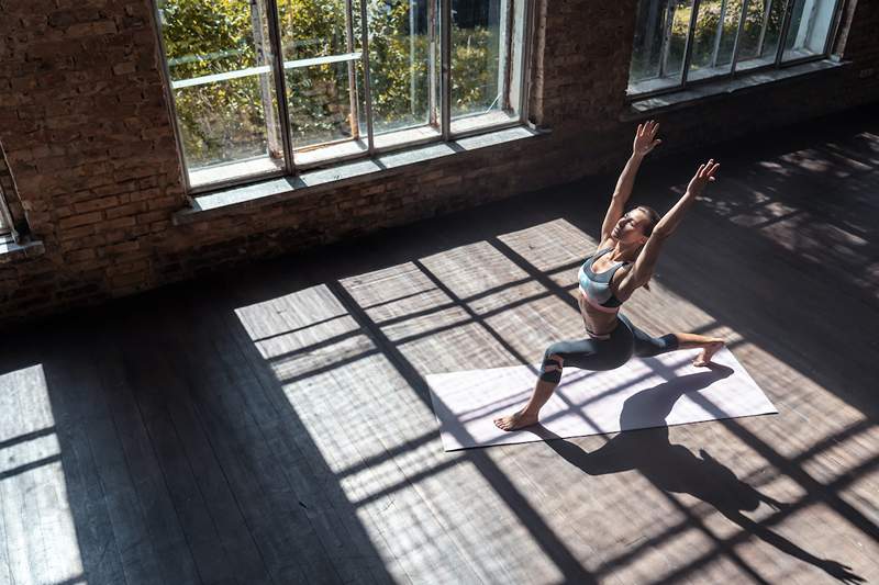 Daarom heb je problemen met het balanceren in yoga lunge poses