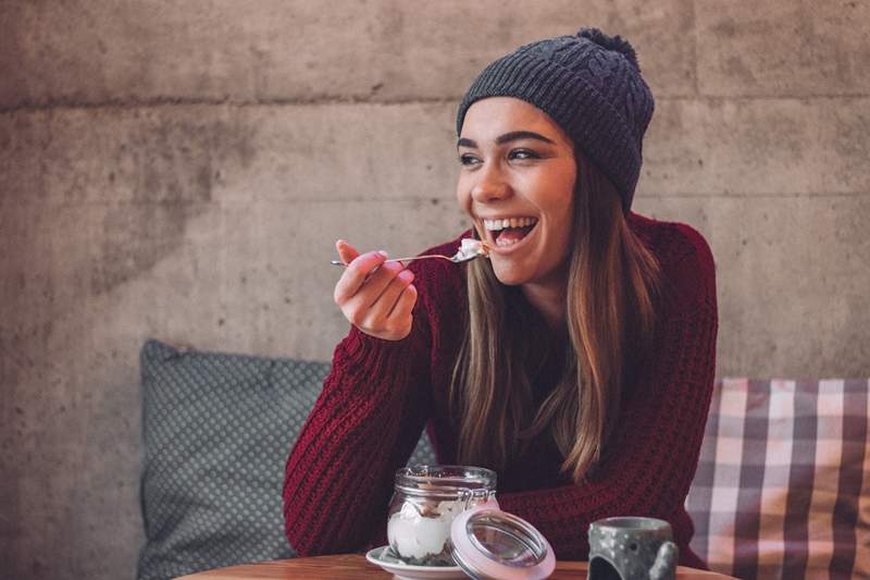 Por qué deberías comer avena a primera hora de la mañana, según dos dietistas