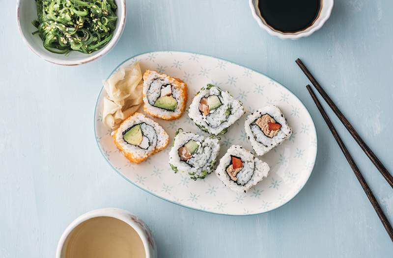 Så här äter du hälsosamt på din favorit Sushi Place, enligt en registrerad dietist