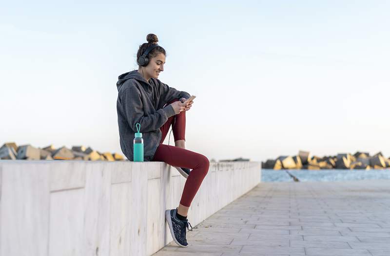 Tapaa 'Fitness'-kouluttajan johtama vastaus yhteisön edistämiseen karanteenin aikana