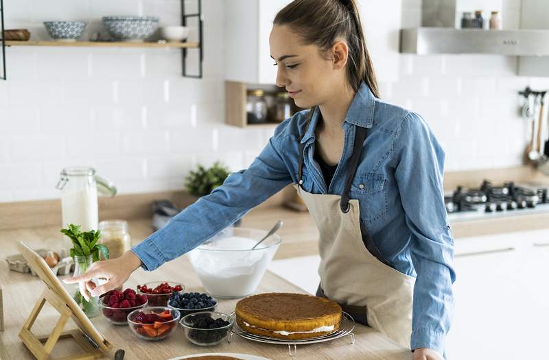 7 clases de cocina en línea para ayudarlo a nivelar sus habilidades de cocina y divertirse en el proceso