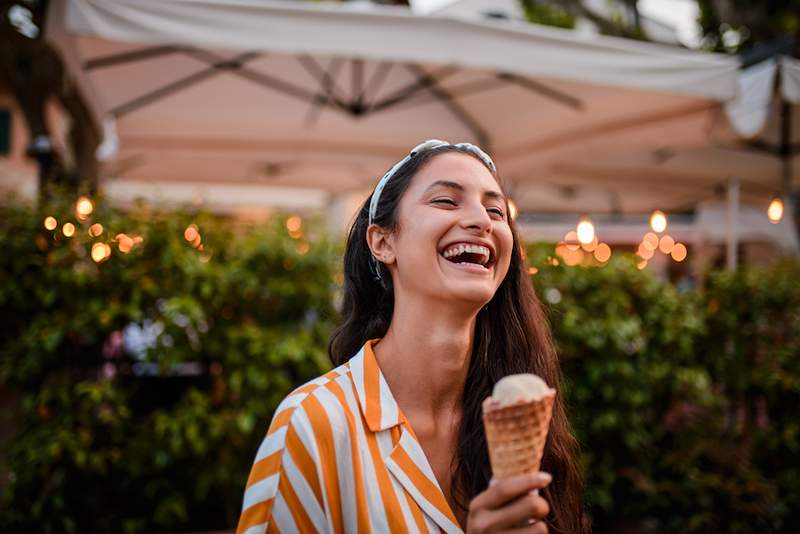 Cómo el placer hedonista a corto plazo en la cuarentena puede mejorar su felicidad a largo plazo