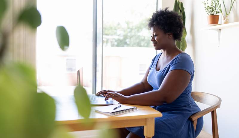 `` Je suis un massothérapeute, et c'est comment travailler de chez moi sans vous blesser de dos ''