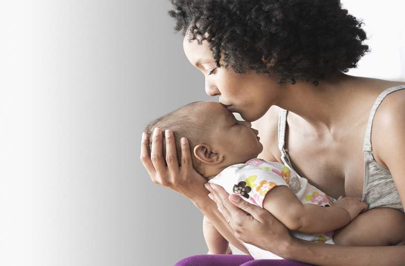 Memberi makan bayi lebih sulit daripada yang mengatakan kepada orang-orang untuk 'hanya menyusui'