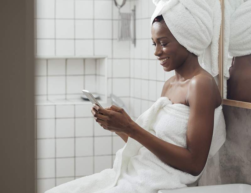 Post-shower hande-tijd is een door de psycholoog goedgekeurde vorm van zelfzorg