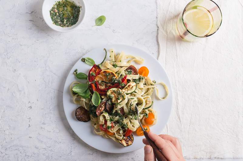 Överraskning, överraskning! Cauliflower gnocchi är Trader Joe's fan favorit vegetariska objekt-men hur stackar löparen näringsmässigt?