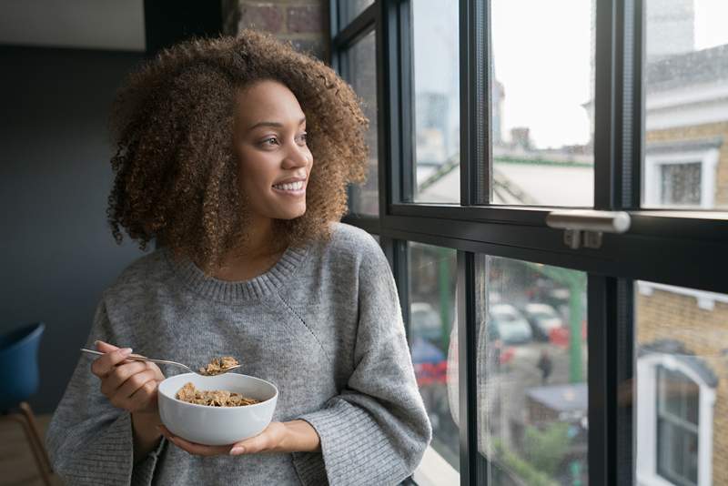 De 6 sunneste frokostblandingene som alltid lager i spiskammeret ditt, ifølge en kostholdsekspert