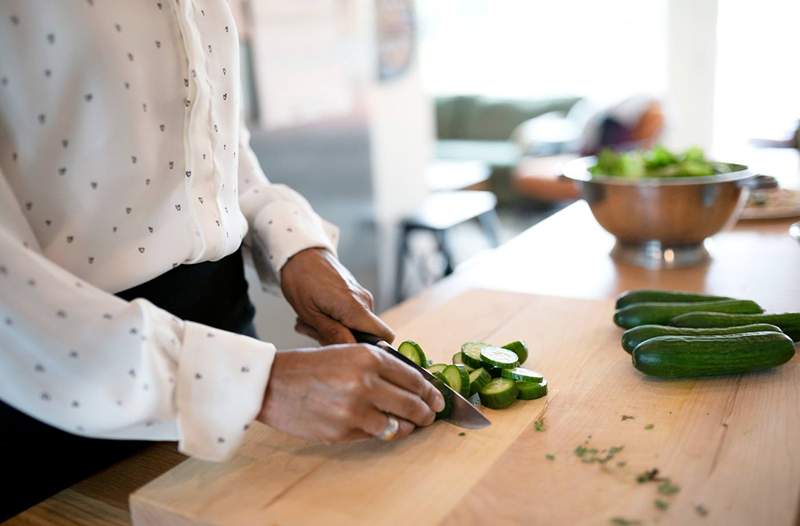 Ledsen men gurkor är den bästa salladbasen för alla tider-och dessa 5 recept som är tillbaka det