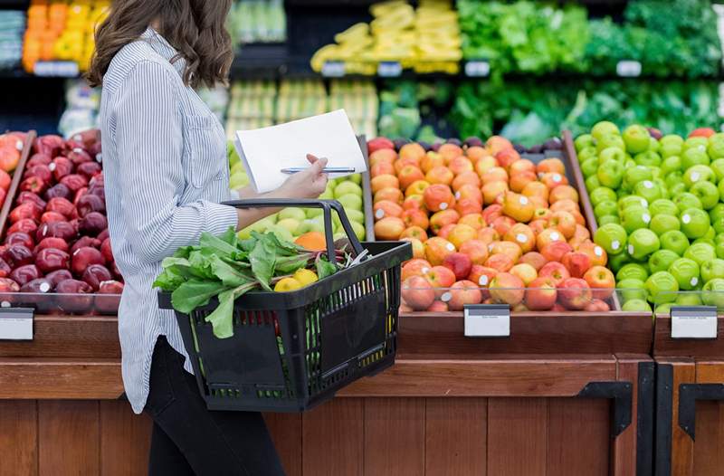 Whole30-l on * partii * reegleid-see petuleht võtab kokku kõik, mida peate teadma