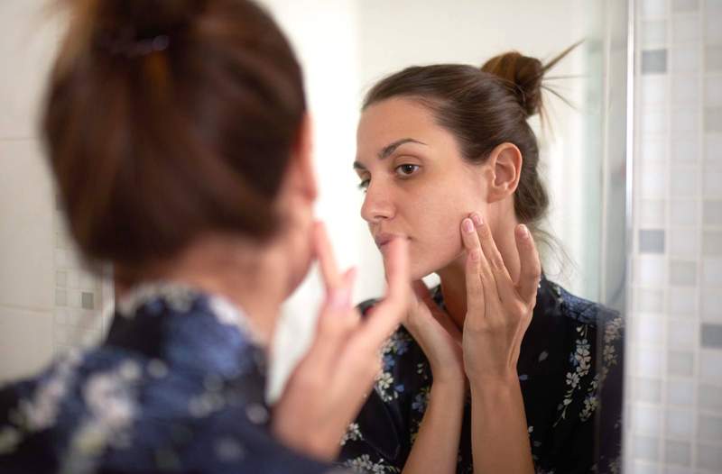 El plan de acción aprobado por Derm para cuando un grano se forma profundamente debajo de la superficie