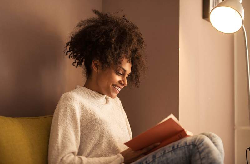 Je suis un introverti qui fait fièrement des pauses en lecture lors des fêtes