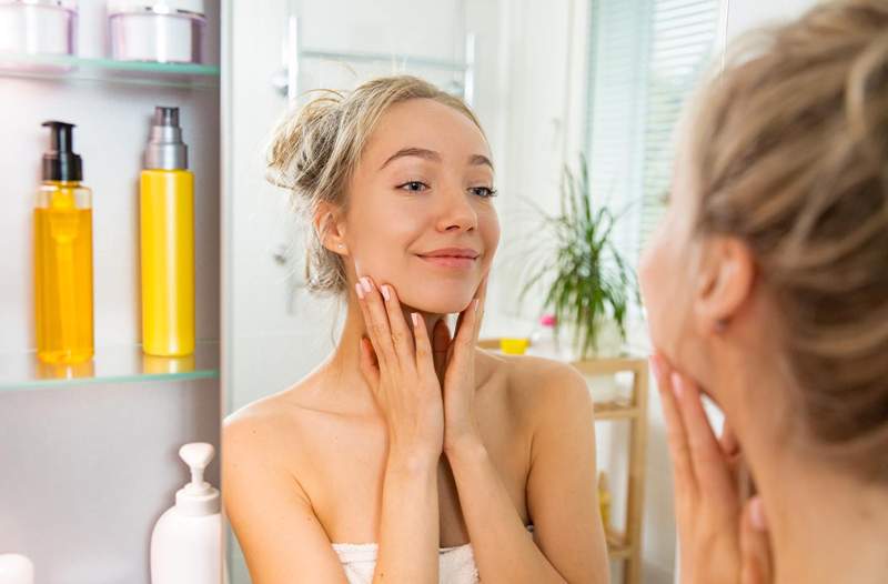 Exfoliants Face Face bukan musuh-selagi anda menggunakannya dengan betul