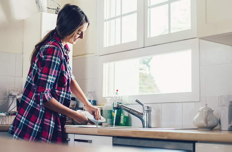 Pranje ruku zapravo ne čisti posuđe bez ovog koraka od 60 sekundi