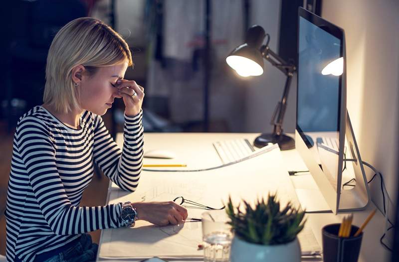 Pourquoi l'anxiété semble-t-elle encore empirer la nuit?