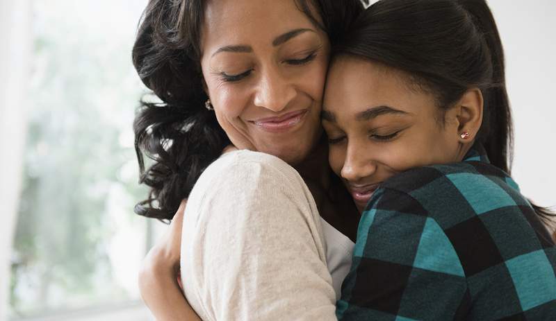 La salute a lungo termine è collegata a un legame sano con i tuoi genitori come adolescente, ma se quella non fosse la tua realtà?