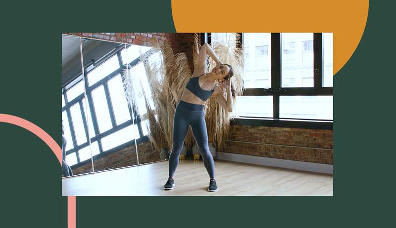 Questo allenamento per core in piedi ispirato alla ballerina di 10 minuti non sembra di lavorare