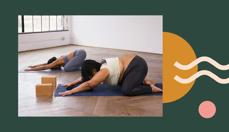 Hai sempre desiderato provare lo yoga? Immergi le dita dei piedi in questo flusso di 19 minuti per i principianti