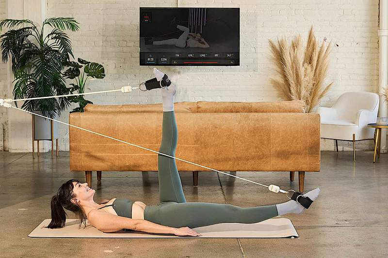 Ich bin ein Pilates-Ausbilder, und dieses Smart Resistance Band-System ist wie einen Reformer zu Hause, der in einen Schuhkarton passt