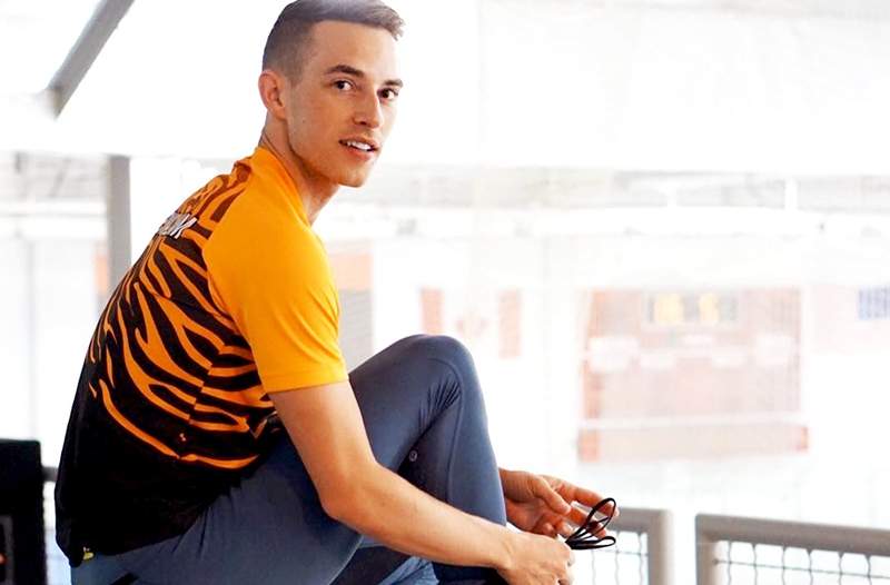 Tu je to, ako Adam Rippon zabránil mimoriadnym udalostiam, aby zničil jeho olympijský výkon