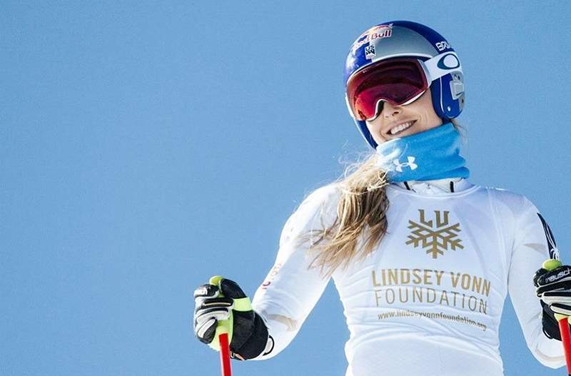 Kaip atlikti olimpinį slidininką Lindsey Vonn'o žingsnį į pagrindinį stiprinimą (arba šiuo atveju jo nebuvimas)