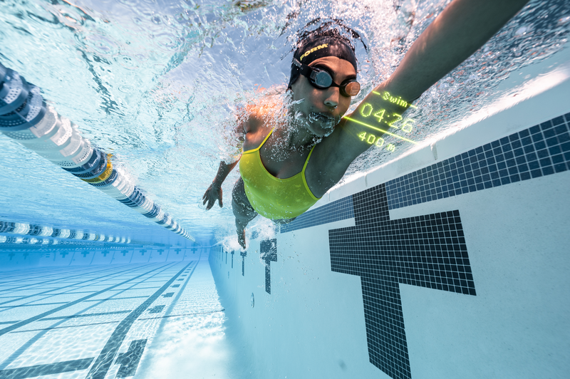 Ich habe intelligente Schutzbrillen ausprobiert, die Lust haben, einen persönlichen Schwimmtrainer im Pool zu haben