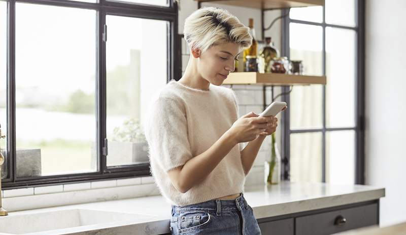 Come abbandonare le tue esitazioni sul contattare casualmente una ricerca di un amico, perché lo apprezzeranno