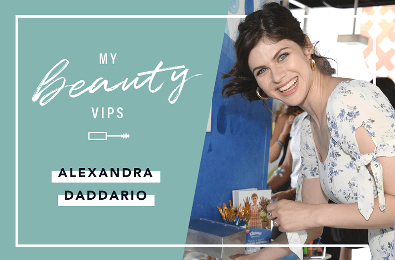 Alexandra Daddario revient à * ce produit * Skin-Care Product