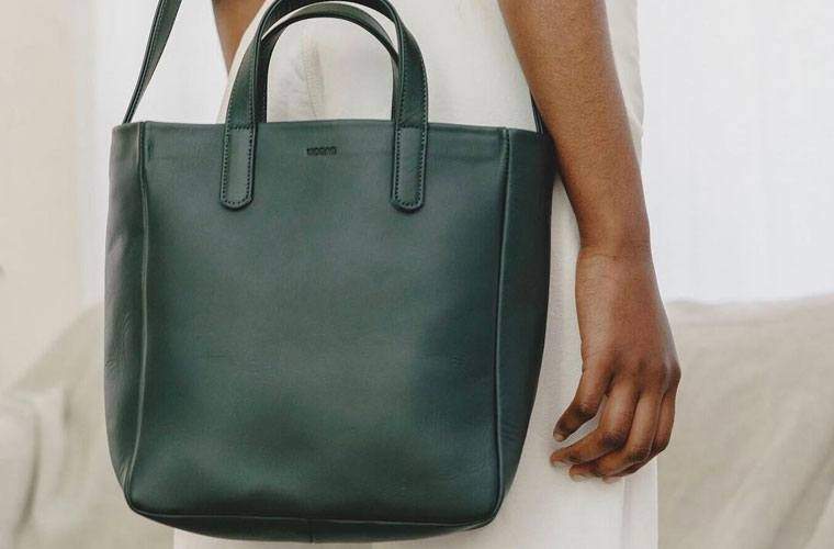 15 bolsos elegantes que pueden duplicarse como bolsas de gimnasio elegantes