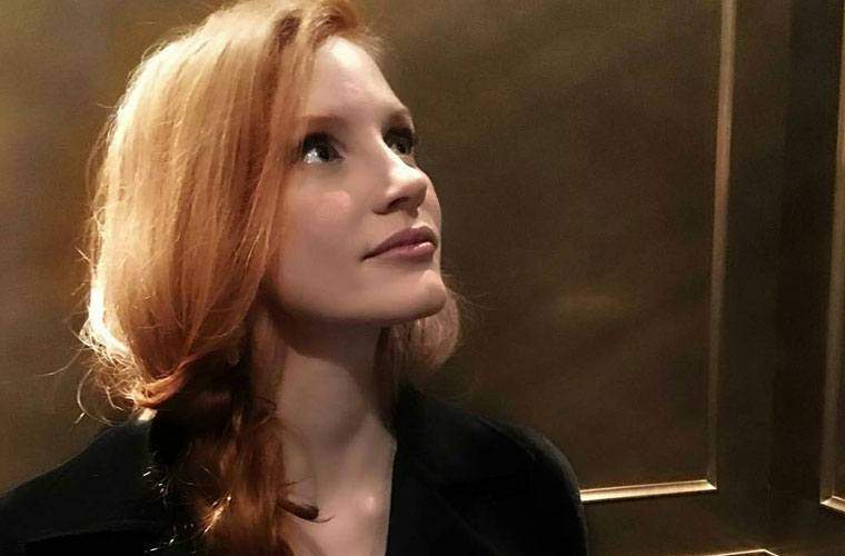 Jessica Chastain diz que este creme é seu salvador de pele a bordo